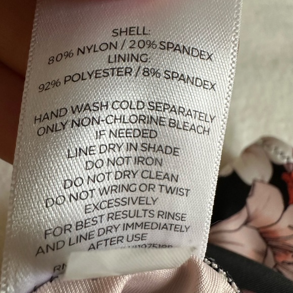 Shade & Shore Halter Keyhole Cut Out Back One Piece Swimsuit Black Floral Size M - Picture 14 of 16